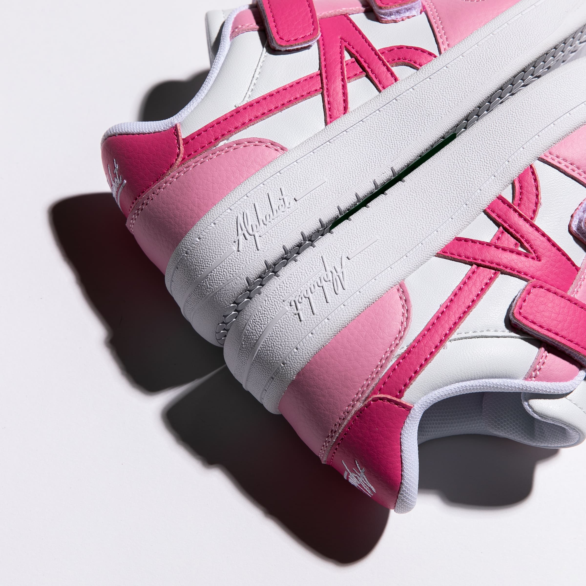Wattles White/Pink — Side